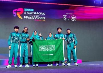 فريق لينكس السعودي يتوج بالمركز الأول عالميا في نهائيات سباق أرامكو STEM فريق لينكس السعودي يتوج بالمركز الأول عالميا في نهائيات سباق أرامكو STEM