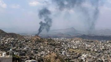 التحالف يعلن اعتراض وتدمير صاروخ باليستي أطلقه الحوثيون باتجاه خميس مشيط التحالف يعلن اعتراض وتدمير صاروخ باليستي أطلقه الحوثيون باتجاه خميس مشيط