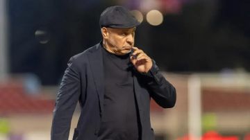 بن زكري يقترب من تدريب فريق جديد في روشن