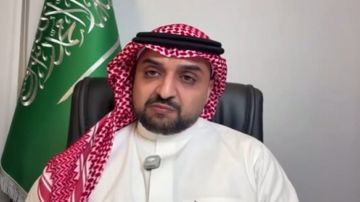 الزهراني: أبها يواجه الهبوط مبكرا وسيكون سهل أمام القادسية.. فيديو الزهراني: أبها يواجه الهبوط مبكرا وسيكون سهل أمام القادسية.. فيديو