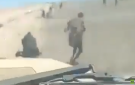 فيديوهات صادمة قرب باب المندب.. تحقيق في دهس لـ مقاتلين حوثيين يستسلمون ومخاوف من جرائم حرب