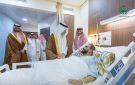 أمير الشرقية ونائبه يزوران المصاب جراء استهدف مطار الملك فهد الدولي - sa