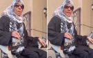 أيقونة الفن الكويتي مريم الصالح تظهر على كرسي متحرك لتجاوز صعوبات المشي.. فيديو