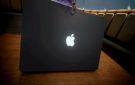 بعد اختفائه منذ 2016.. أبل تعيد شعار التفاحة المضيء إلى MacBook Pro موقع