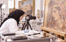 ذاكرة اللون.. أمانة المرمم وأثر الزمن