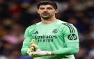 كورتوا قبل الكلاسيكو: من الطبيعي أن يحظى ريال مدريد بإشادة أقل