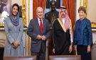 وزير الخارجية يبحث مع مسؤولين بالكونغرس أوضاع المنطقة