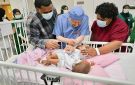 بدء عملية فصل التوأم الملتصق الفيجي جسبيلي وديسيسيا بالرياض