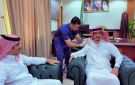 محافظ عفيف يشارك في الحملة الوطنية للتطعيم ضد الإنفلونزا الموسمية - sa
