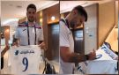 ميتروفيتش يلتقي مشجعة هلالية ويوقع على قميص الهلال ..فيديو