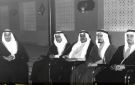 صورة تاريخية لخادم الحرمين الشريفين مع الملك فهد والأمير بندر
