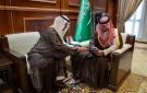 نائب أمير حائل يستقبل رئيس جمعية اعتبار لرعاية كبار السن