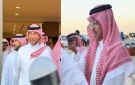 يزيد الراجحي يمازح محمد الدريم في معرض الصقور بـ عرفت ليش انت هنا.. لأنك صقر .. فيديو