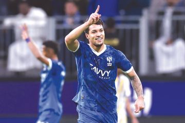 مهاجم الهلال يثير الاهتمام مجددا.. ليوناردو تحت مجهر الأندية البرازيلية مهاجم الهلال يثير الاهتمام مجددا.. ليوناردو تحت مجهر الأندية البرازيلية