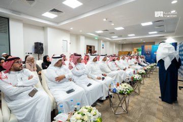 أكاديمية واس للتدريب الإخباري تعرف ببرنامج تمكين الخريجين للوظائف الإعلامية في أمسيتها الرمضانية بجدة