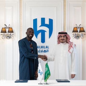 الهلال يعلن تمديد عقد كوليبالي حتى 2027 الهلال يعلن تمديد عقد كوليبالي حتى 2027