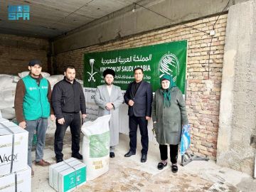  سلمان للإغاثة يوزع 410 سلال غذائية بمدينة نوائي بأوزبكستان