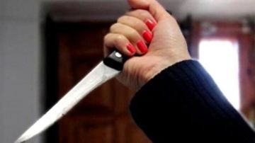 إلغاء ركلة جزاء لنابولي يتسبب في طعن امرأة لزوجها