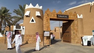 القصب تحتفي بإعادة تأهيل باب الحوطة وحويط السدحانية القصب تحتفي بإعادة تأهيل باب الحوطة وحويط السدحانية