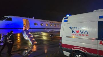 قنصلية المملكة تنقل مواطنا من إسطنبول لتلقي الرعاية الطبية