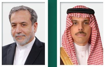 هاتفيا... فيصل بن فرحان ووزير خارجية إيران يبحثان أمن المنطقة هاتفيا... فيصل بن فرحان ووزير خارجية إيران يبحثان أمن المنطقة