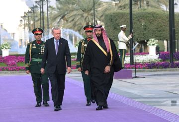 أردوغان وبن سلمان يوجهان دعوة موحدة لإنهاء الاحتلال وتجسيد الدولة الفلسطينية المستقلة أردوغان وبن سلمان يوجهان دعوة موحدة لإنهاء الاحتلال وتجسيد الدولة الفلسطينية المستقلة