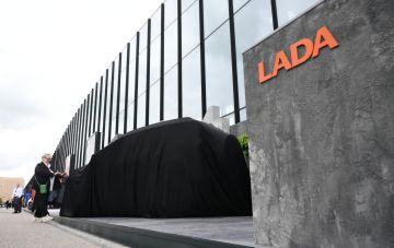 لادا نيفا ليجيند الروسية تخطف الأنظار في معرض إينوبروم السعودية