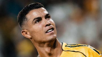 رونالدو يخطط لشراء عدة أندية حول العالم رونالدو يخطط لشراء عدة أندية حول العالم