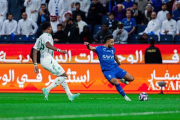 التعادل السلبي يحسم قمة الهلال والأهلي