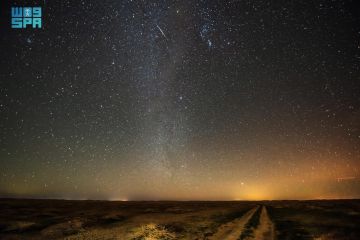 النجوم تزين سماء الحدود الشمالية النجوم تزين سماء الحدود الشمالية