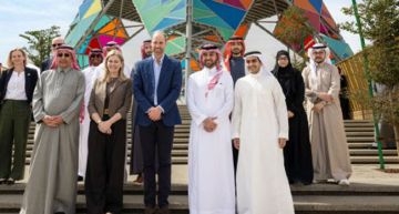 وزير الرياضة يصطحب ولي عهد بريطانيا في جولة على مشروع المسار الرياضي