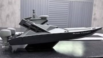 أول عرض عالمي لقاربR-SAVER-1 البحري المسير الروسي في الرياض (فيديو)