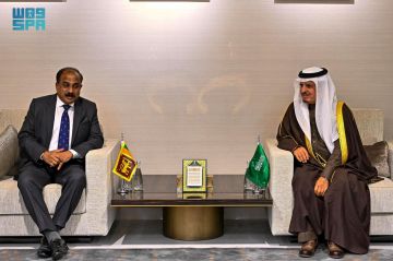 نائب وزير الحرس الوطني يستقبل نائب وزير الدفاع السريلانكي نائب وزير الحرس الوطني يستقبل نائب وزير الدفاع السريلانكي