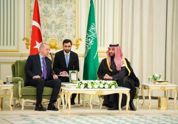 الرئاسة التركية: أردوغان بحث مع ولي العهد السعودي رفع مستوى العلاقة وملفات سوريا وفلسطين واليمن