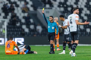 الدوري السعودي.. تعليق ساخر من فريق الشباب بعد عدم احتساب ركلة جزاء لصالحه