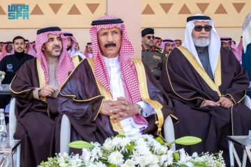 نيابة عن أمير الرياض.. وكيل إمارة المنطقة يشهد احتفال منسوبي الإمارة بمناسبة يوم التأسيس نيابة عن أمير الرياض.. وكيل إمارة المنطقة يشهد احتفال منسوبي الإمارة بمناسبة يوم التأسيس
