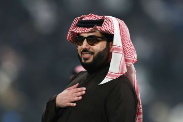 لا تقدر بثمن .. تركي آل الشيخ يعلق على فوزه بجائزة عن مشروع على خطاه لا تقدر بثمن .. تركي آل الشيخ يعلق على فوزه بجائزة عن مشروع على خطاه