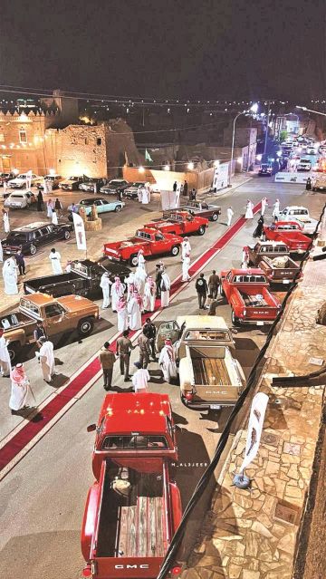 شقراء تحتضن الموسم الثاني لفعاليات السيارات الكلاسيكية بمشاركات من مختلف مناطق المملكة