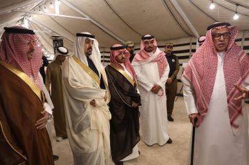 محافظ وادي الدواسر يفتتح معرض صور من قديم وادي الدواسر محافظ وادي الدواسر يفتتح معرض صور من قديم وادي الدواسر