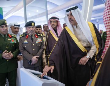 نائب وزير الداخلية المكلف يدشن منظومة مراكز الخدمات الشاملة بوزارة الداخلية في معرض الدفاع العالمي 2026