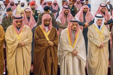 أمراء ومحافظو المناطق يؤدون صلاة الاستسقاء في مختلف أنحاء المملكة