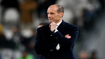 أليغري غاضب ويفكر في ترك ميلان