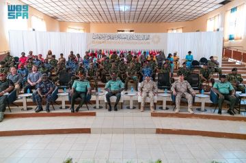 التحالف الإسلامي يختتم في سيراليون برنامج كفاءة للتدريب على محاربة الإرهاب وإبطال الألغام والعبوات الناسفة