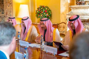 وزير الصناعة والثروة المعدنية يبحث تعزيز التعاون الصناعي والتعديني مع مملكة بلجيكا