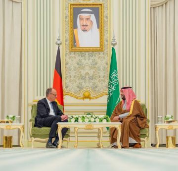 ولي العهد يستقبل مستشار ألمانيا ويعقدان جلسة مباحثات رسمية