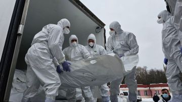 روسيا تسلم أوكرانيا جثة 1000 جندي مقابل 35 من قواتها روسيا تسلم أوكرانيا جثة 1000 جندي مقابل 35 من قواتها