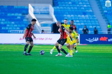 التعادل الإيجابي يحسم لقاء الرياض والخليج التعادل الإيجابي يحسم لقاء الرياض والخليج