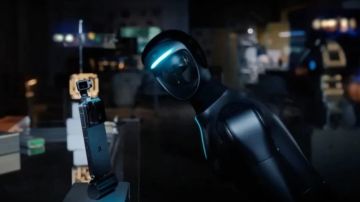 هونور تسدل الستار عن أول روبوت منزلي .. فيديو هونور تسدل الستار عن أول روبوت منزلي .. فيديو