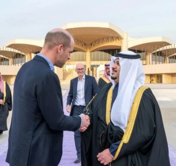 ولي عهد بريطانيا يغادر الرياض وفي مقدمة مودعيه نائب أمير المنطقة