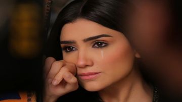 مي عمر تفجع بوفاة والدها